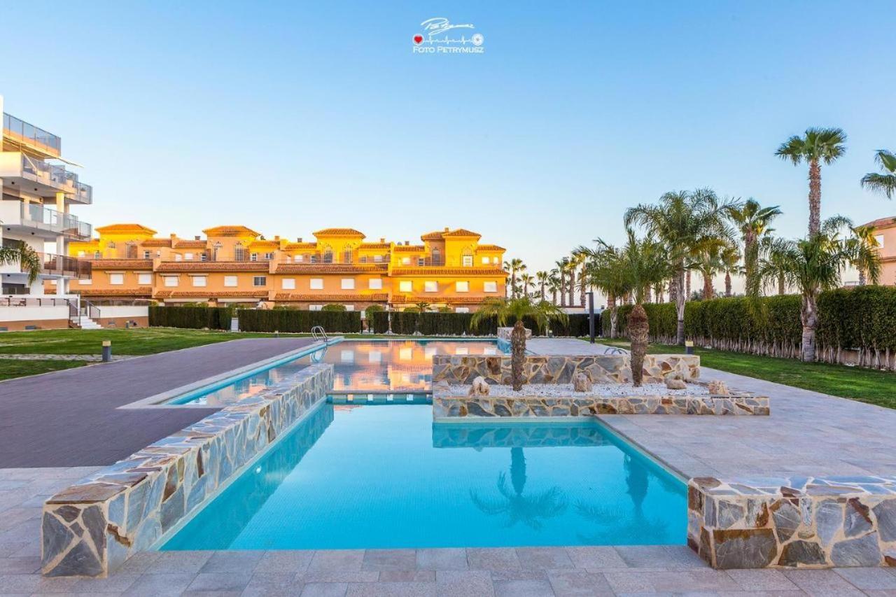 BIOKO Holiday Apartment Cabo Roig Dış mekan fotoğraf